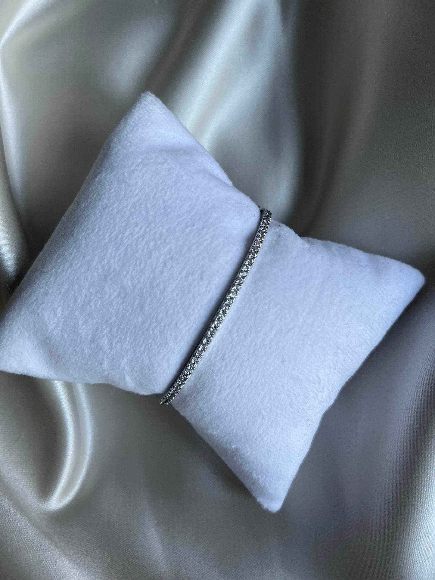 Dainty Silver Bangle