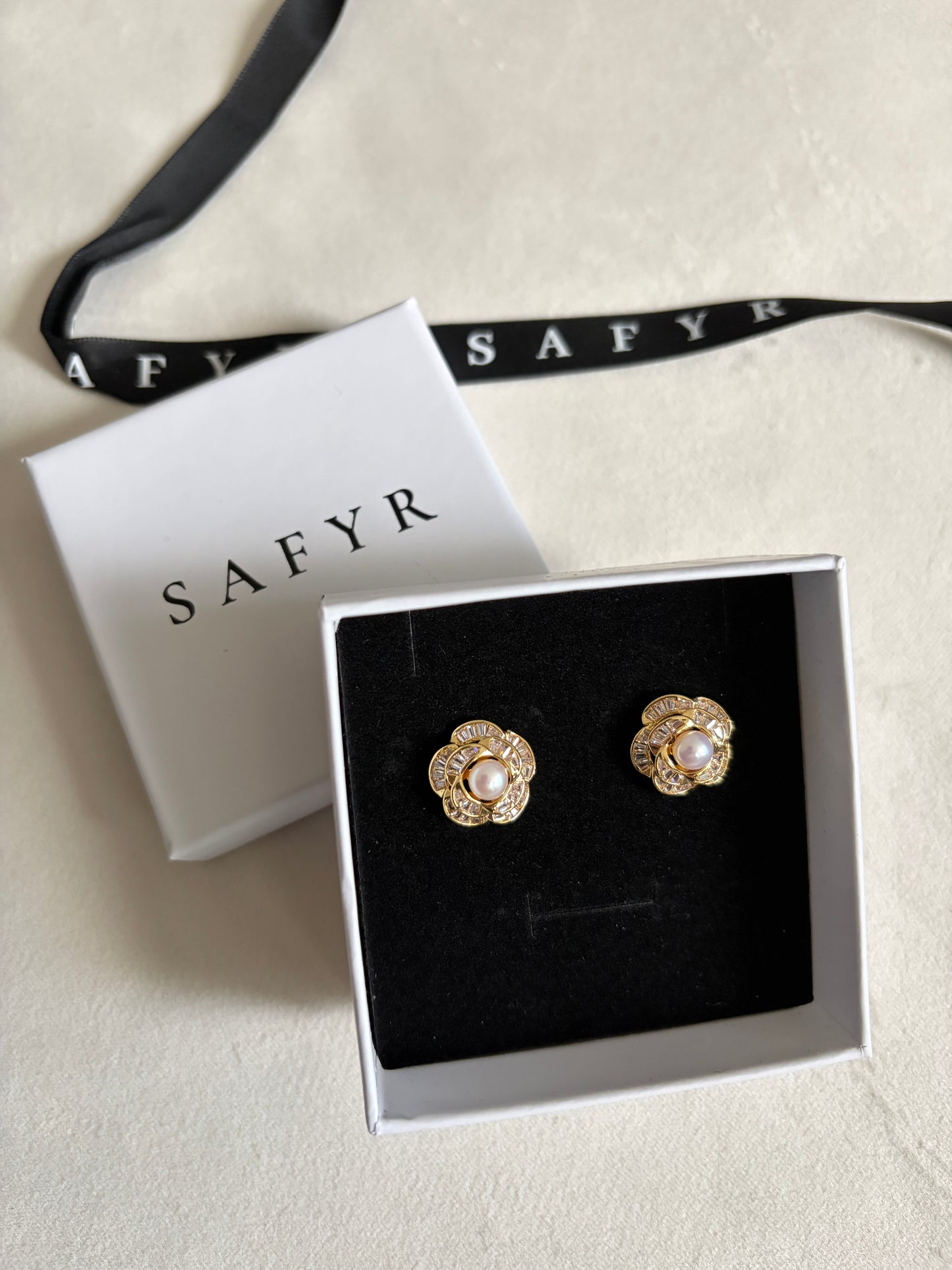 Pearl Flower Stud Earrings