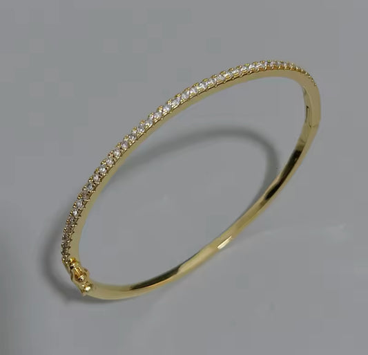Dainty Gold Bangle