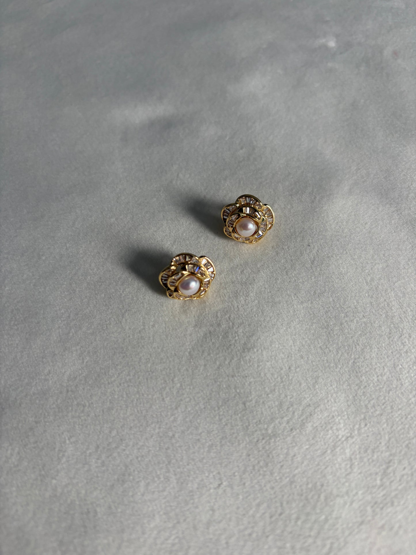 Pearl Flower Stud Earrings