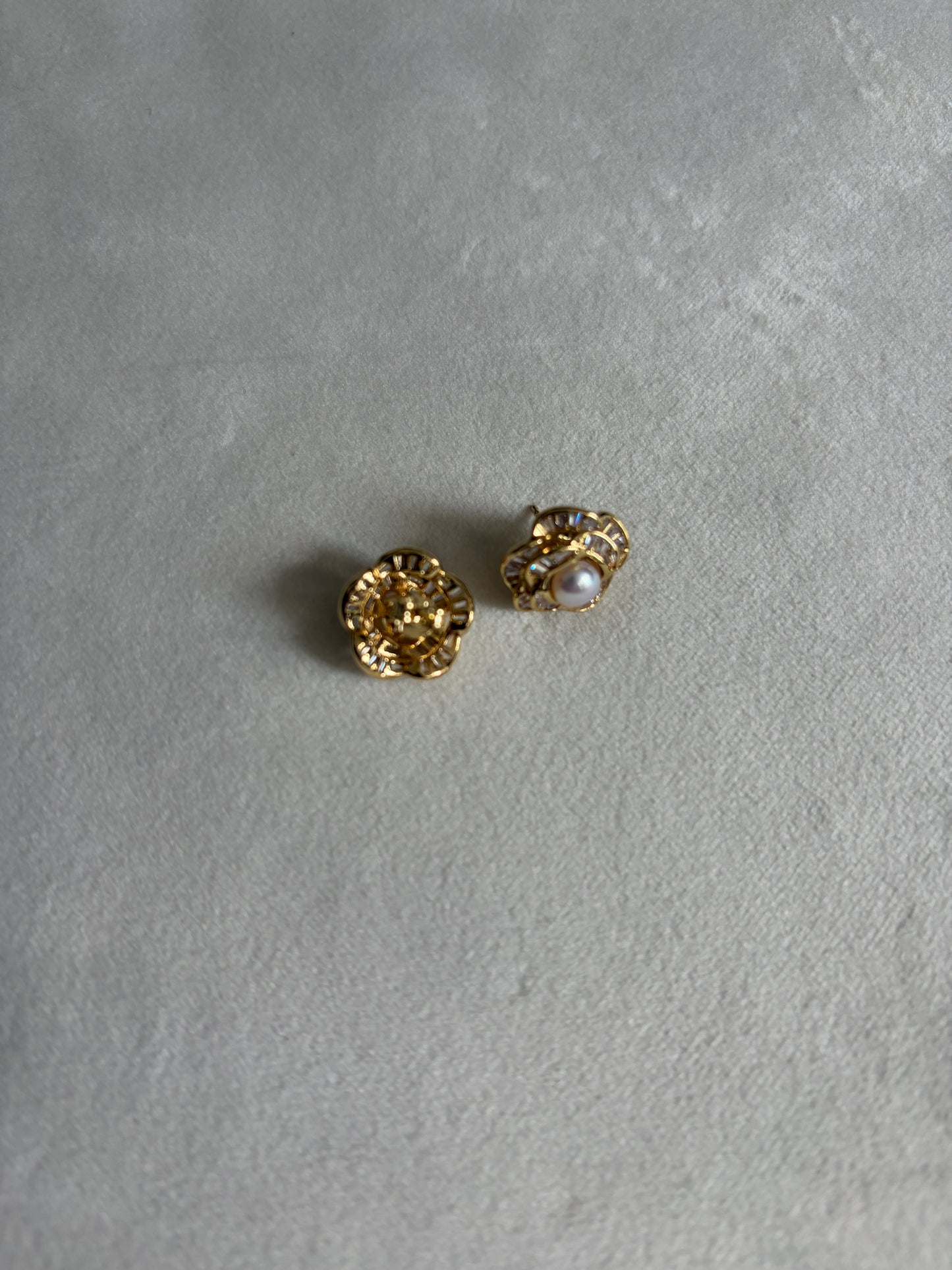 Pearl Flower Stud Earrings