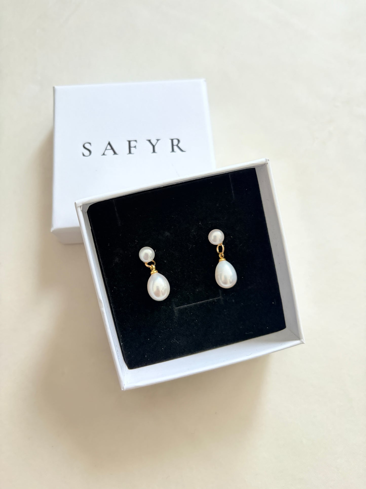 Evelyn Drop Pearl Earrings
