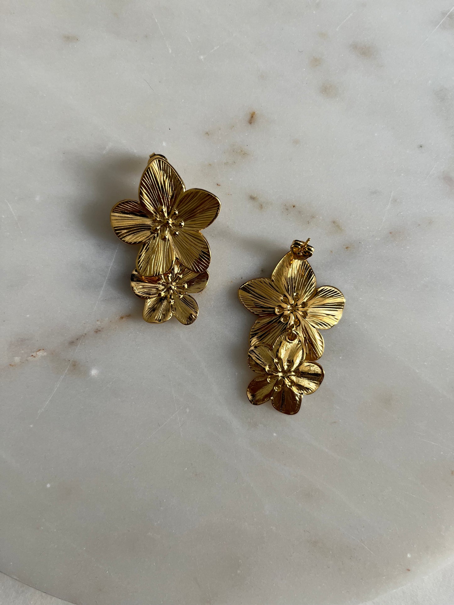 Oscar Flower Earrings